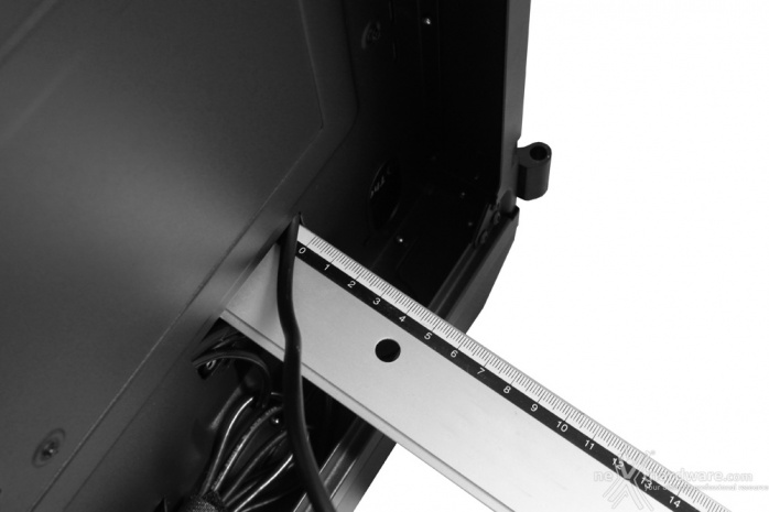 Thermaltake View 71 TG 6. Installazione componenti 6