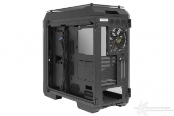 Thermaltake View 71 TG 4. Interno 11