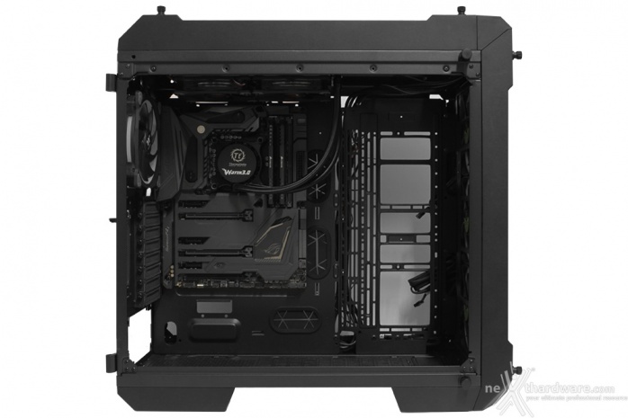 Thermaltake View 71 TG 6. Installazione componenti 2
