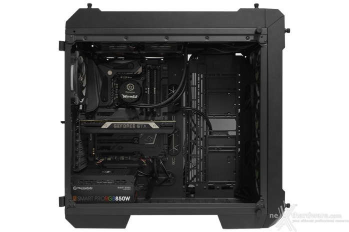 Thermaltake View 71 TG 6. Installazione componenti 4