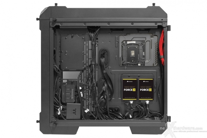Thermaltake View 71 TG 6. Installazione componenti 5