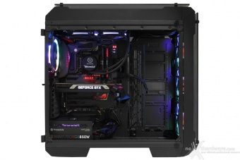 Thermaltake View 71 TG 6. Installazione componenti 9