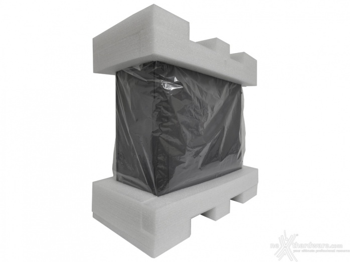 BitFenix ENSO 1. Packaging & Bundle 3