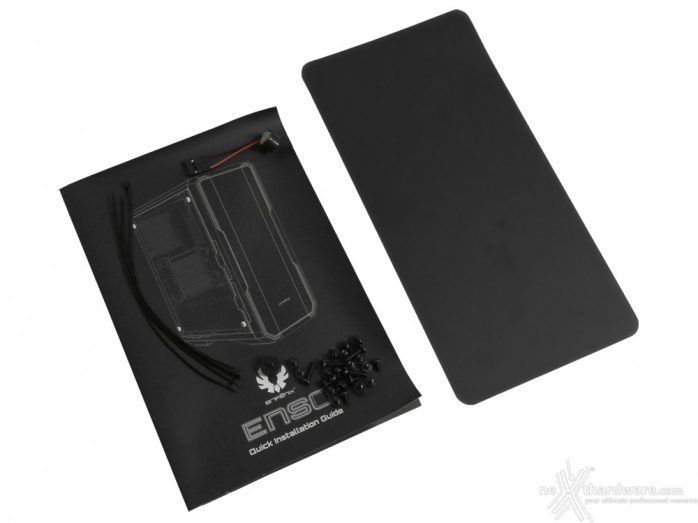 BitFenix ENSO 1. Packaging & Bundle 4