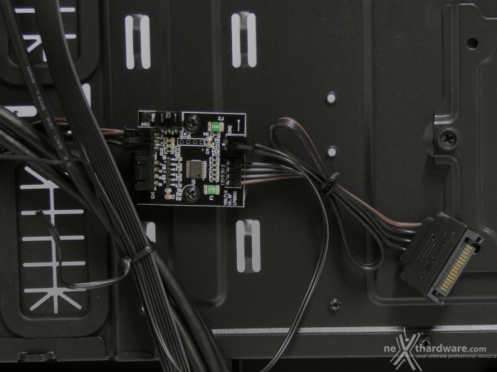 BitFenix ENSO 3. Interno 6