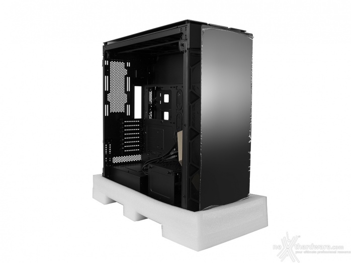 CORSAIR Obsidian 1000D 1. Packaging & Bundle 6