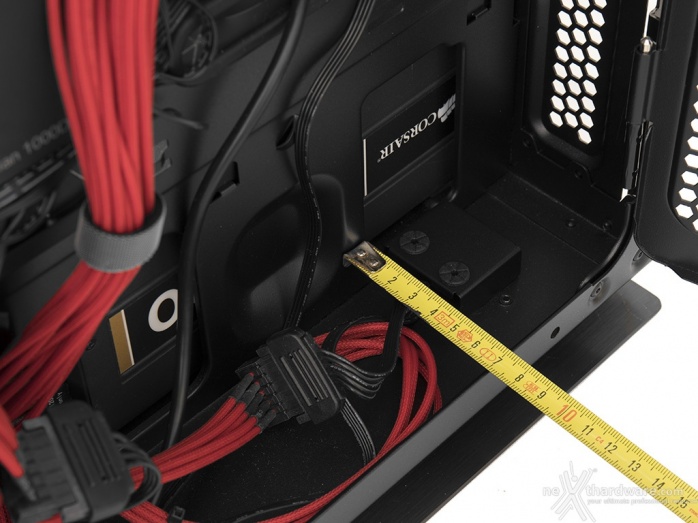 CORSAIR Obsidian 1000D 8. Installazione componenti 12