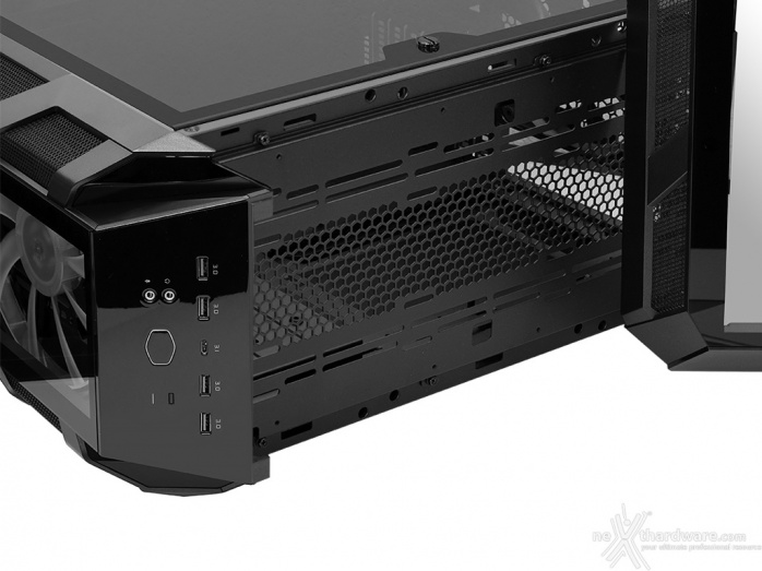 Cooler Master MasterCase H500M 3. Esterno - Parte seconda 5