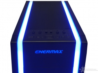 ENERMAX Saberay 5. Assemblaggio 11