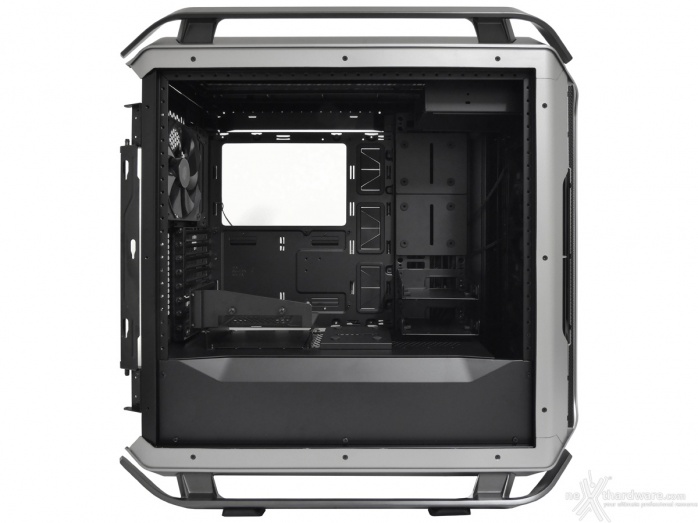 Cooler Master COSMOS C700M 4. Interno - Parte prima 2