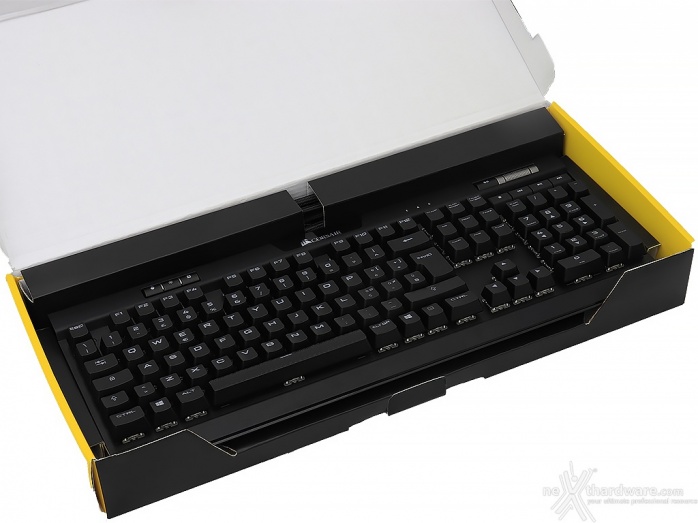 CORSAIR K70 RGB MK.2 1. Unboxing 3