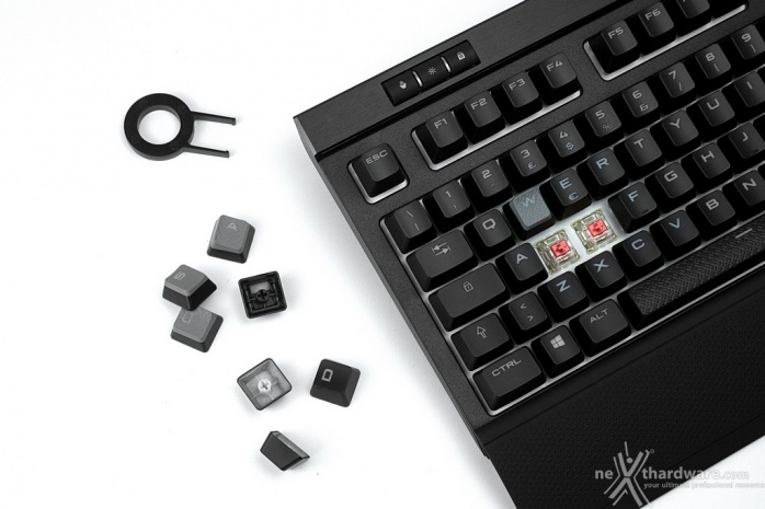 CORSAIR STRAFE RGB MK.2 3. Vista da vicino - Parte seconda 1