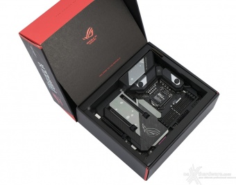 ASUS ROG MAXIMUS XI FORMULA 2. Packaging & Bundle 4