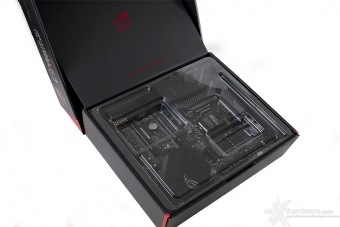 ASUS ROG MAXIMUS XI EXTREME 2. Packaging & Bundle 4