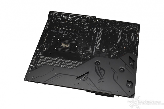 ASUS ROG MAXIMUS XI EXTREME 3. Vista da vicino 2