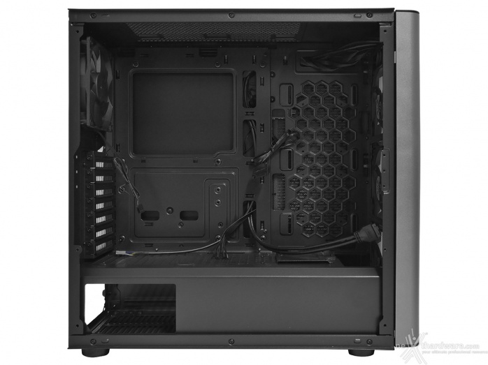 Thermaltake Level 20 MT ARGB 3. Interno 1