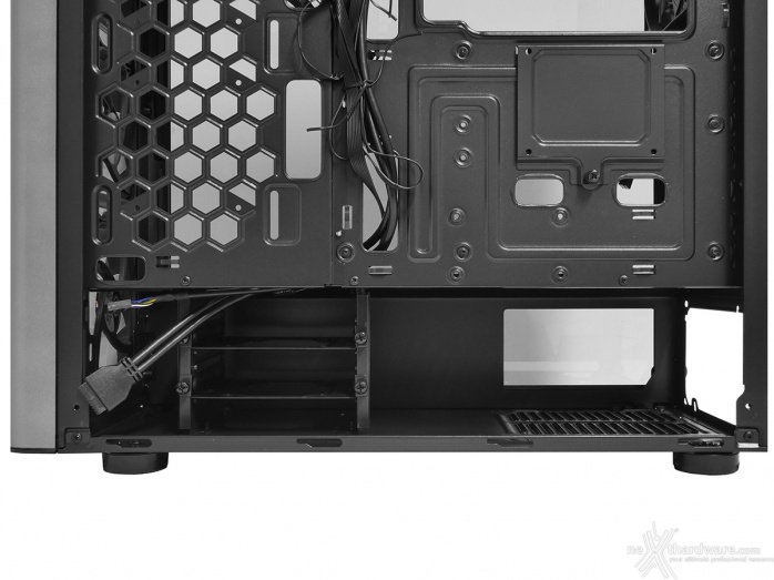 Thermaltake Level 20 MT ARGB 3. Interno 8