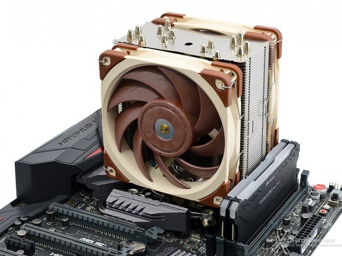 Noctua NH-U12A 4. Installazione 8