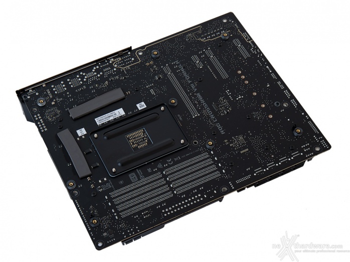 ASUS ROG Crosshair VIII Formula 2. Vista da vicino 8