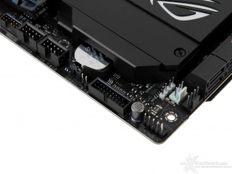 ASUS ROG Crosshair VIII Formula 4. Connettività 8