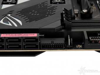 ASUS ROG Crosshair VIII Formula 4. Connettività 7