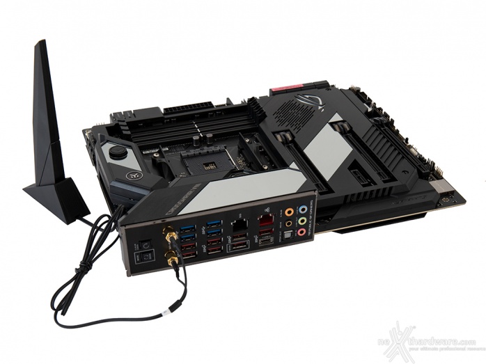 ASUS ROG Crosshair VIII Formula 4. Connettività 9