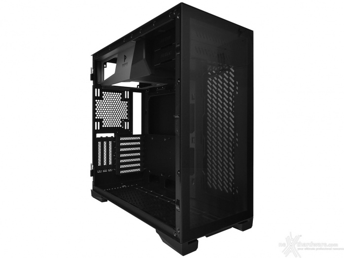 Antec P120 Crystal 3. Interno 1