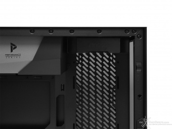 Antec P120 Crystal 3. Interno 5