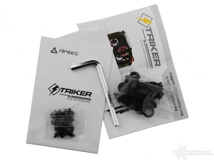 Antec Striker 1. Packaging & Bundle 4
