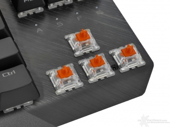 ASUS ROG Strix Scope TKL & Strix Impact II 2. ROG Strix Scope TKL - Vista da vicino 3