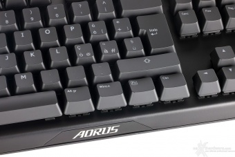 AORUS K9 OPTICAL & M5 2. AORUS K9 OPTICAL 2