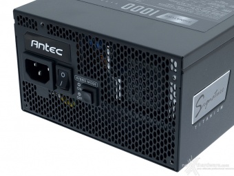 Antec Signature Titanium 1000 2. Visto da vicino 5