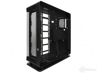 Thermaltake Core P8 TG 3. Interno 8