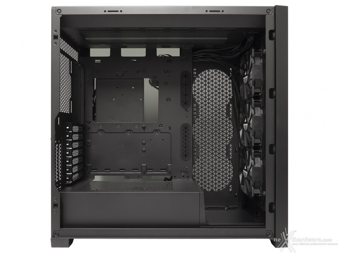 CORSAIR iCUE 5000X RGB 3. Interno 5