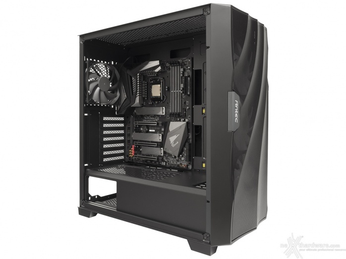 Antec DF700 Flux 5. Installazione componenti 1