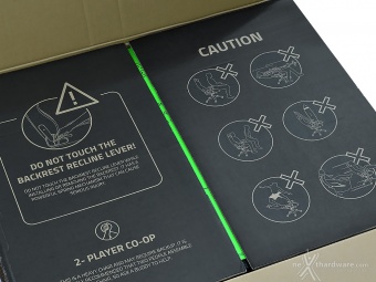 Razer Iskur Black Edition 1. Packaging & Bundle 4