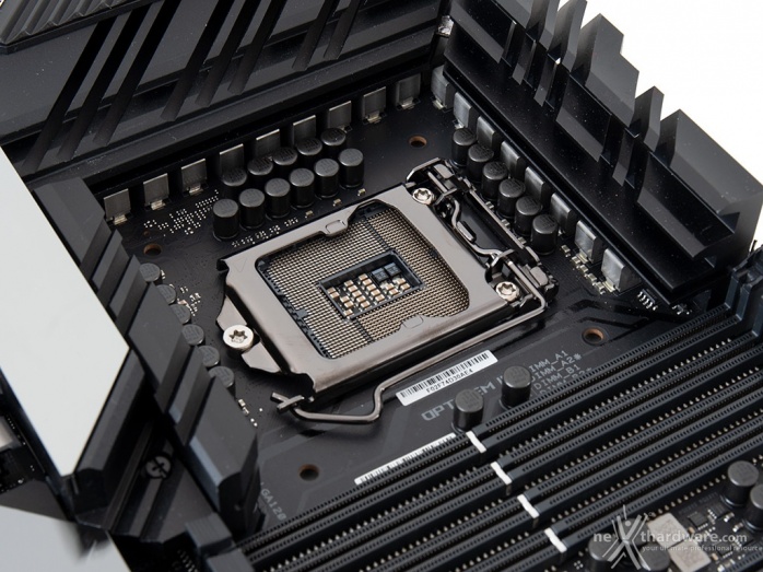 ASUS ROG MAXIMUS XIII EXTREME 3. Vista da vicino 7