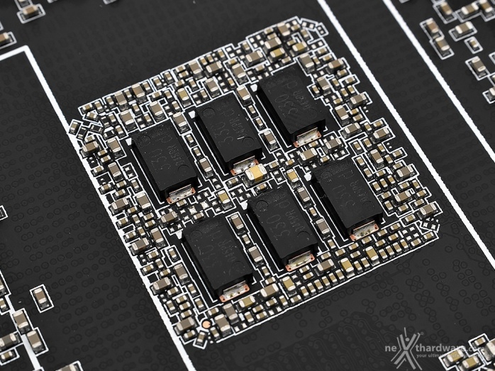 ZOTAC GeForce RTX 3080 Ti AMP Holo 4. Layout & PCB 3