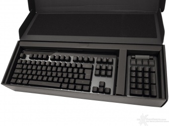 ASUS ROG Claymore II & Gladius III Wireless 1. Unboxing 4