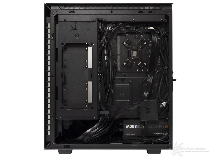 Thermaltake Divider 500 TG ARGB 5. Installazione componenti 4