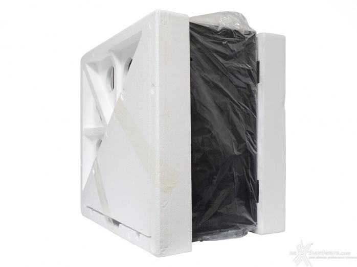 Thermaltake Divider 500 TG ARGB 1. Packaging & Bundle 3