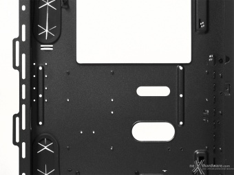 Thermaltake Core P6 TG ARGB 3. Interno 11
