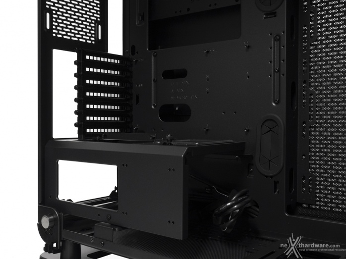 Thermaltake Core P6 TG ARGB 3. Interno 4