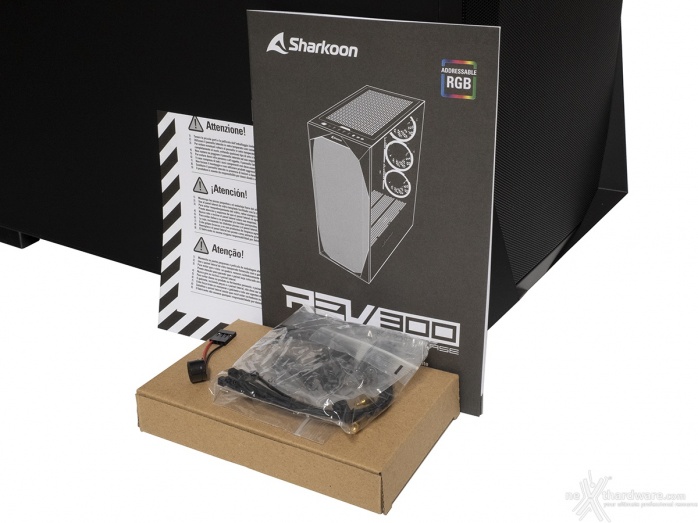 Sharkoon REV300 1. Packaging & Bundle 4
