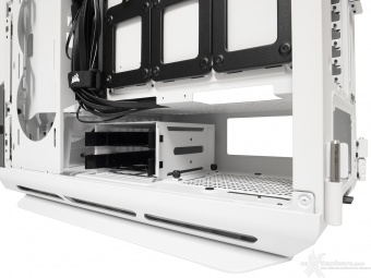 CORSAIR iCUE 5000T RGB 3. Interno 11