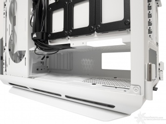 CORSAIR iCUE 5000T RGB 3. Interno 12