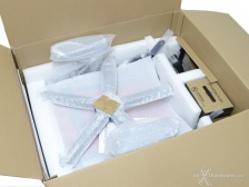 Noblechairs HERO IRON MAN EDITION 1. Packaging & Bundle 9