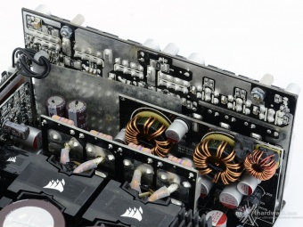 CORSAIR HX1500i 4. Componentistica & Layout - Parte prima 10