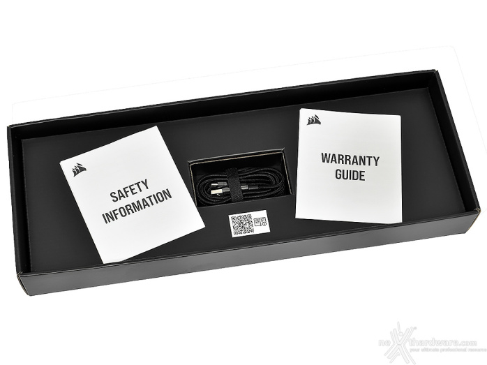CORSAIR K100 AIR WIRELESS 1. Unboxing 4