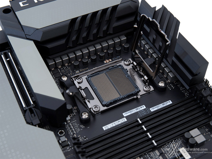 ASUS ROG CROSSHAIR X670E EXTREME 3. Vista da vicino - Parte prima 7